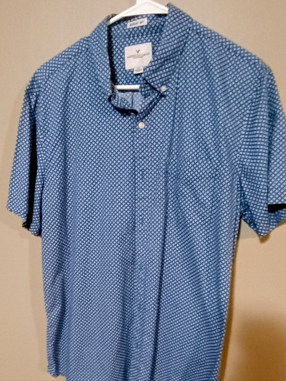 American Eagle Seriously Soft Geometric Print Button Down Shirt Size L